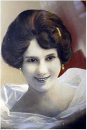 Alida Victoria Grubba Rudge, as a young woman