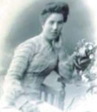 Dolores Gou Andreu, as a young woman