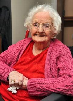 Elsie Steele, 110