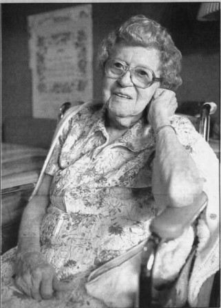 Mary Arp, 107